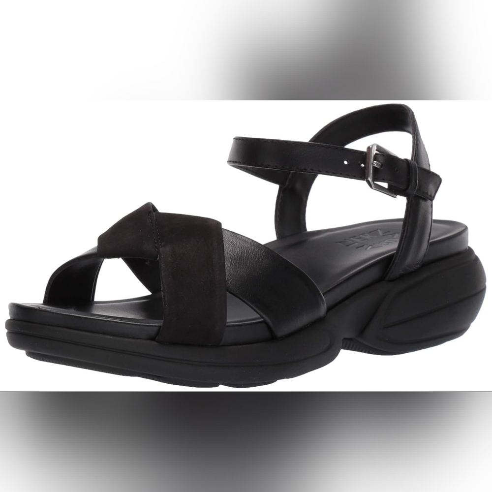 Naturalizer Black Crisscross Platform Ankle Strap Sandals